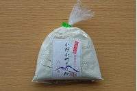 そば粉500g　つなぎ粉200g　打ち粉200g