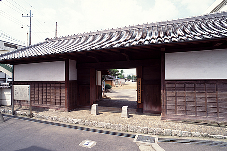 郁文館正門01
