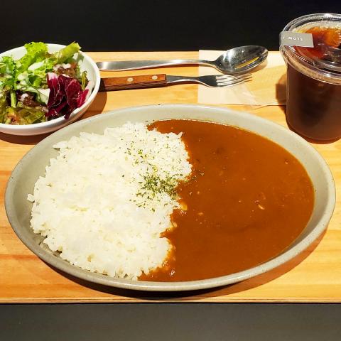 淡路産の牛肉とたっぷり玉ねぎのビーフカレー